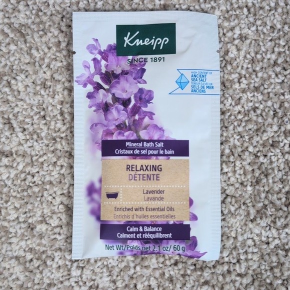 Kneipp Relaxing Lavender Mineral Bath Salt Ancient Sea Salt New 2.1 oz / 60 g - Picture 1 of 3